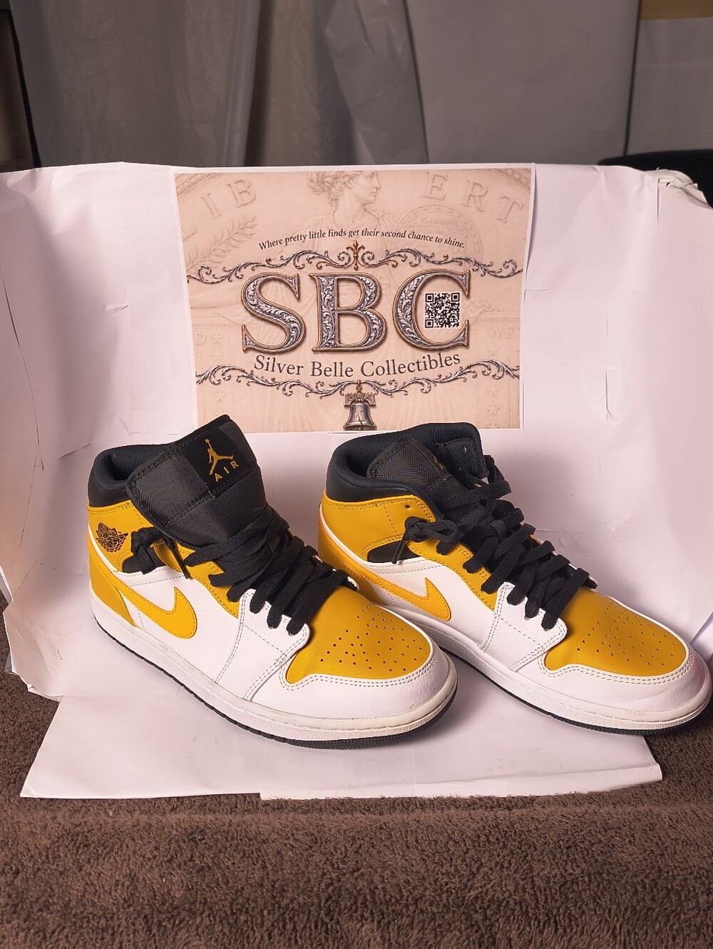 Air Jordan 1 Mid University Gold 554724-170 Men's 8.5 Women's 10